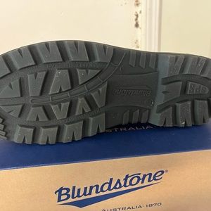 Blundstones